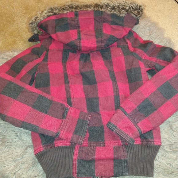 Roxy Jacket - Picture 4 of 10